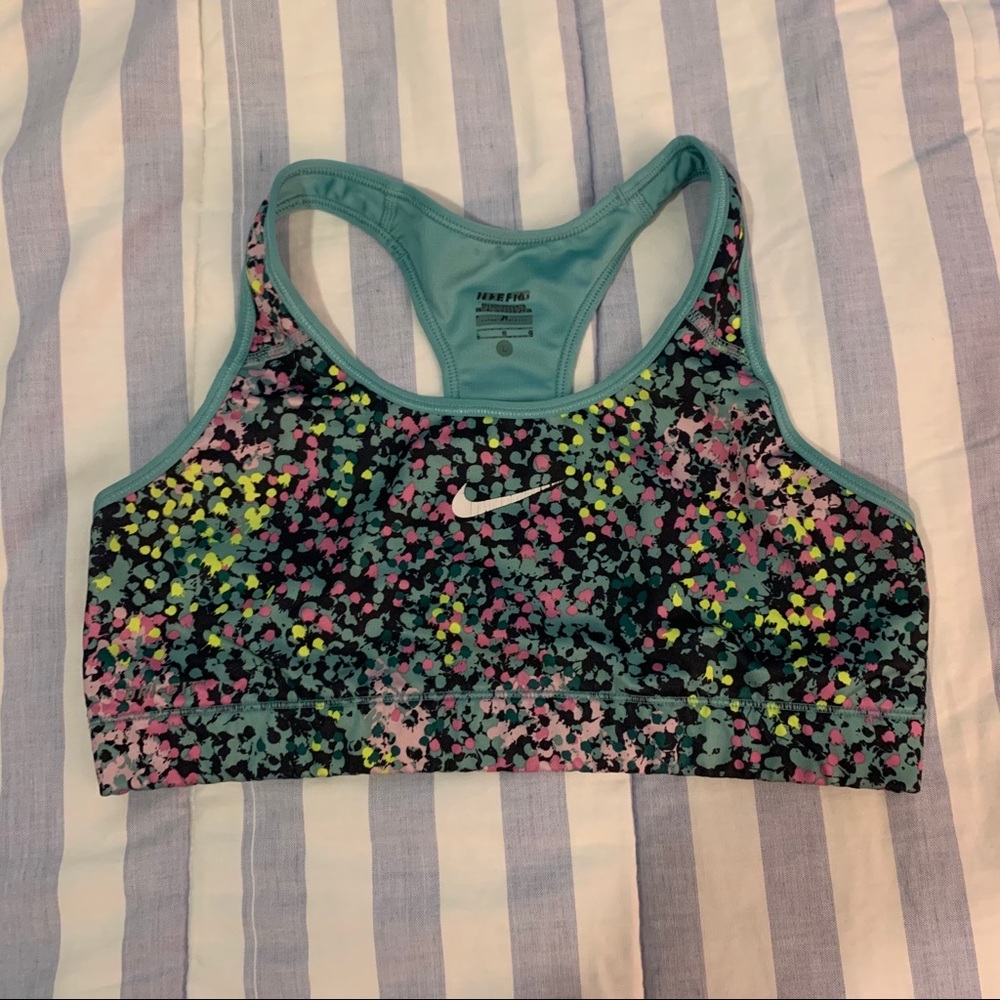 NIKE Pro Sports Bra